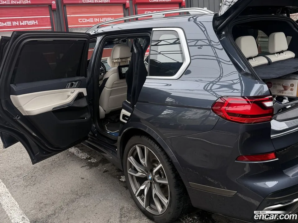 BMW X7 M50i 6 2022 — миниатюра 2
