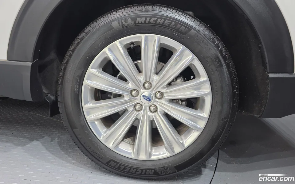 Ford Explorer 2.3 4WD 2023 — миниатюра 2