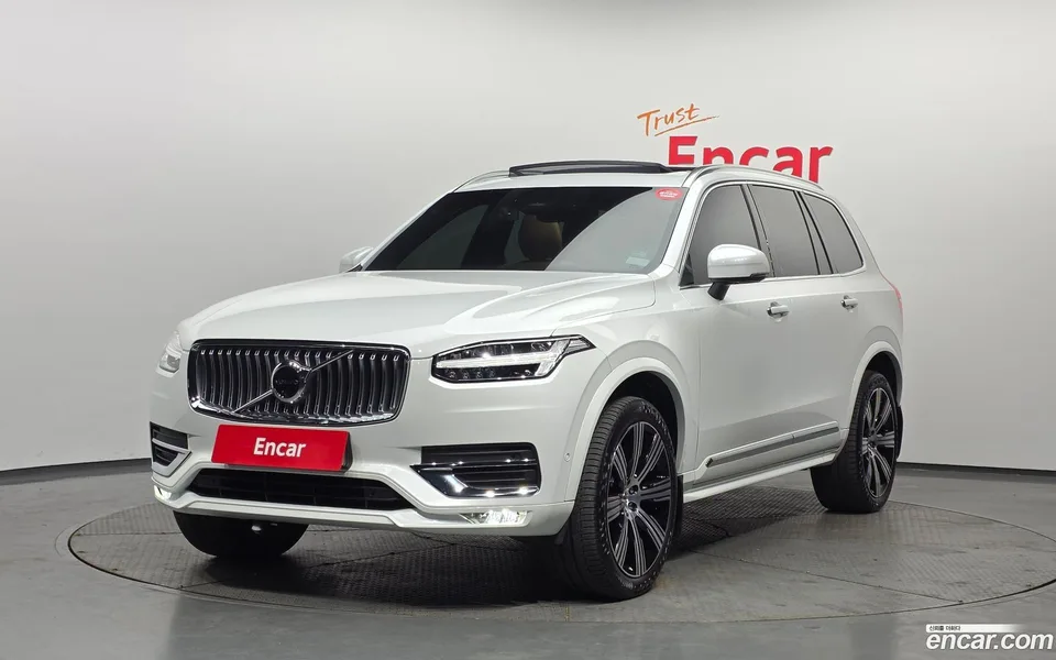 Volvo XC90 B6 2022 — фото 1, купить с доставкой в Москву