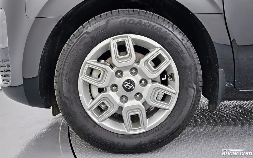 Hyundai Staria 5 2025 — миниатюра 5