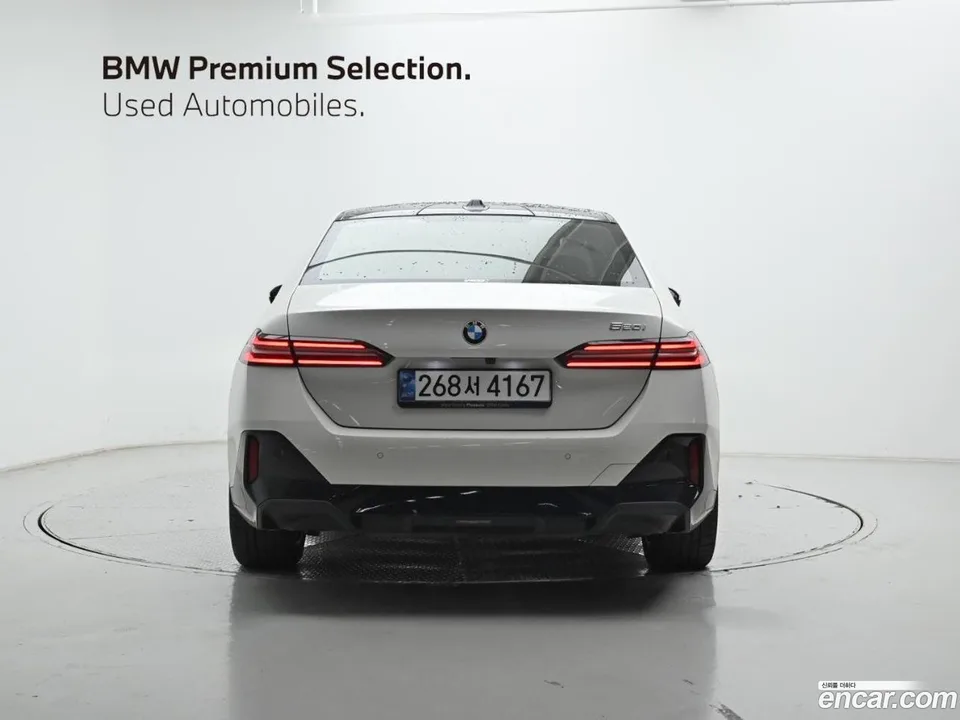 BMW 5 Series 520i M 2024 — миниатюра 4