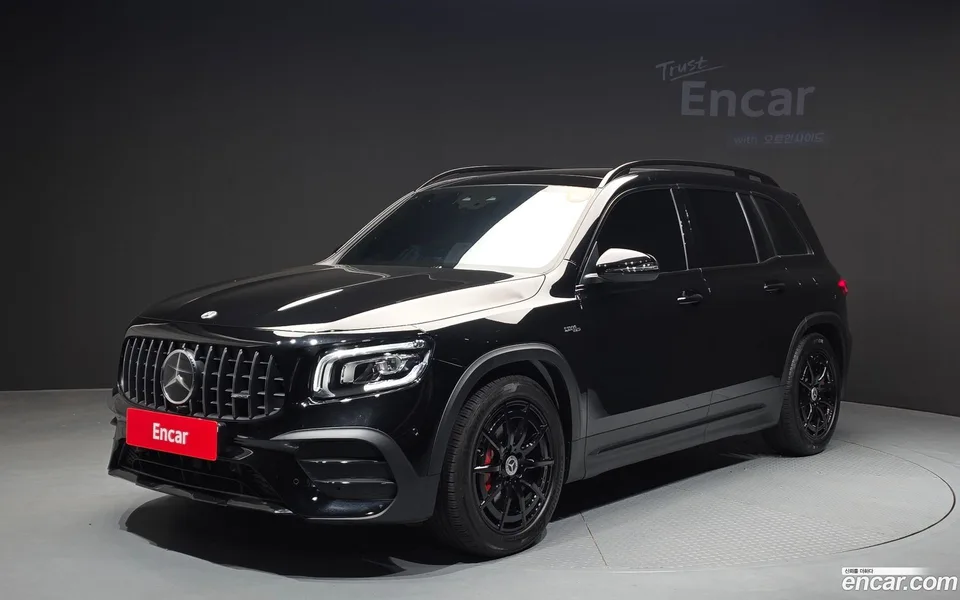 Mercedes-Benz GLB-Class AMG GLB35 4MATIC 2023 — фото 1, купить с доставкой в Москву