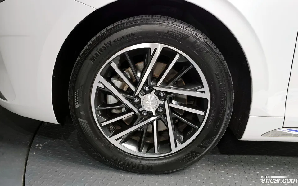 Hyundai Grandeur IG 3.0 LPi () 2022 — миниатюра 2