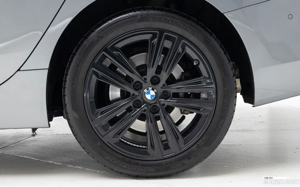 BMW 2 Series Gran Coupe 220i 2022 — миниатюра 2