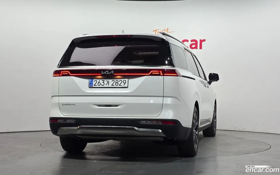 Kia Carnival 9 2022 — миниатюра 4