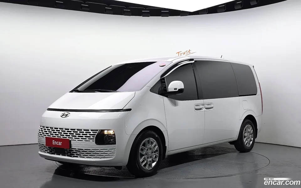 Hyundai Staria L3.5 5 2024 — фото 1, купить с доставкой в Москву