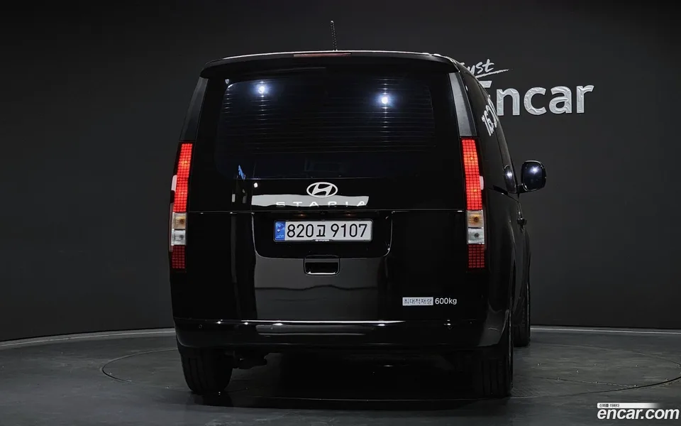 Hyundai Staria 5 2024 — миниатюра 4