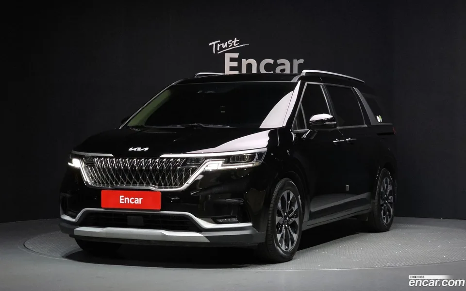 Kia Carnival 9 2022 — фото 1, купить с доставкой в Москву