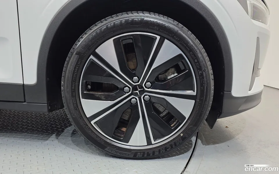 Polestar Polestar 2 2023 — миниатюра 2