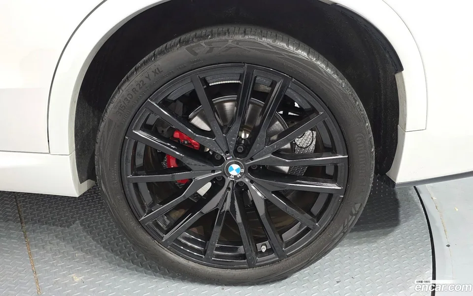 BMW X5 xDrive 40d M 2024 — миниатюра 2