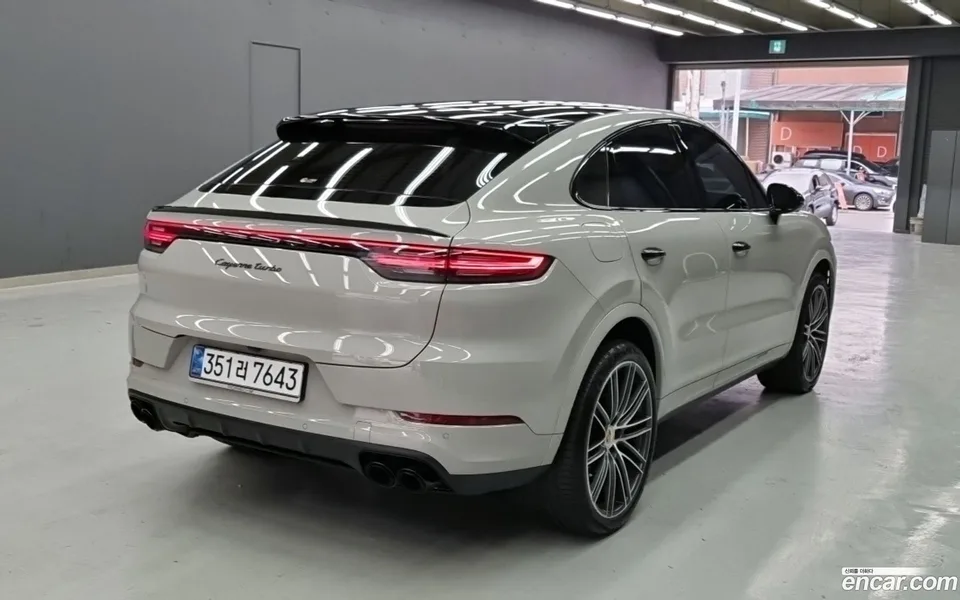 Porsche Cayenne 4.0 2023 — миниатюра 3