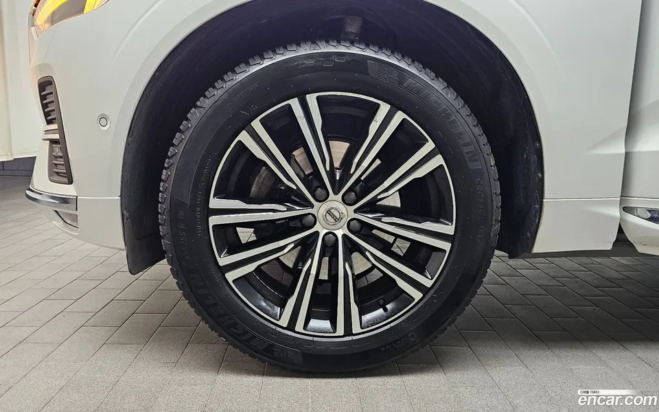 Volvo XC60 B5 2022 — миниатюра 2