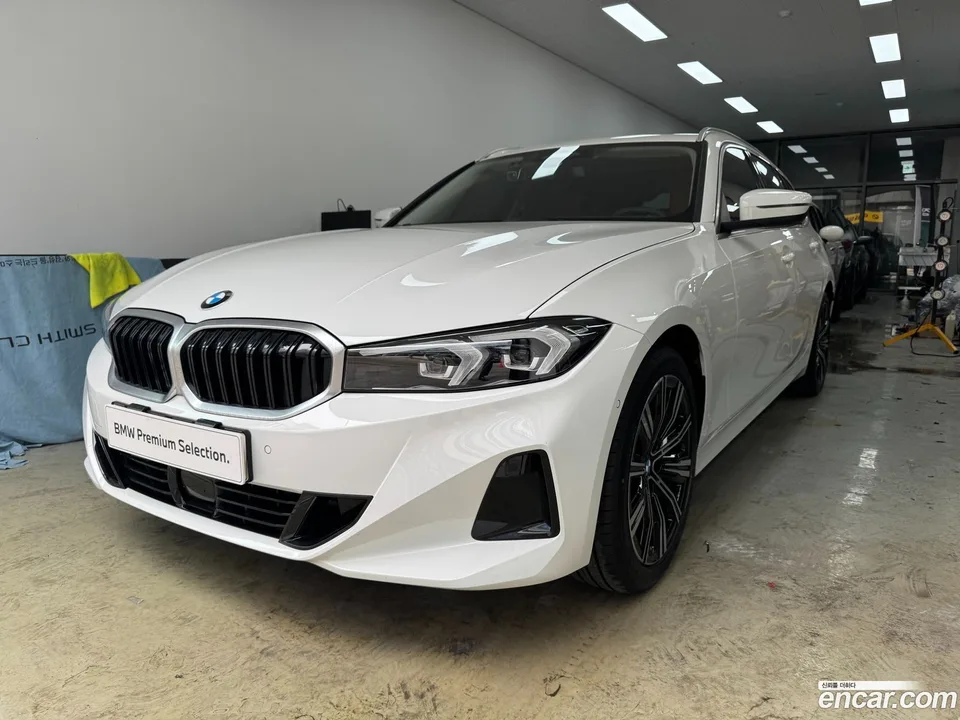 BMW 3 Series 320d 2025 — photo 1, buy with delivery to Moscow