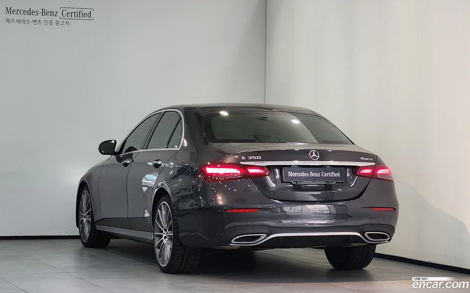 Mercedes-Benz E-Class E350 4MATIC AMG Line 2022 — миниатюра 4