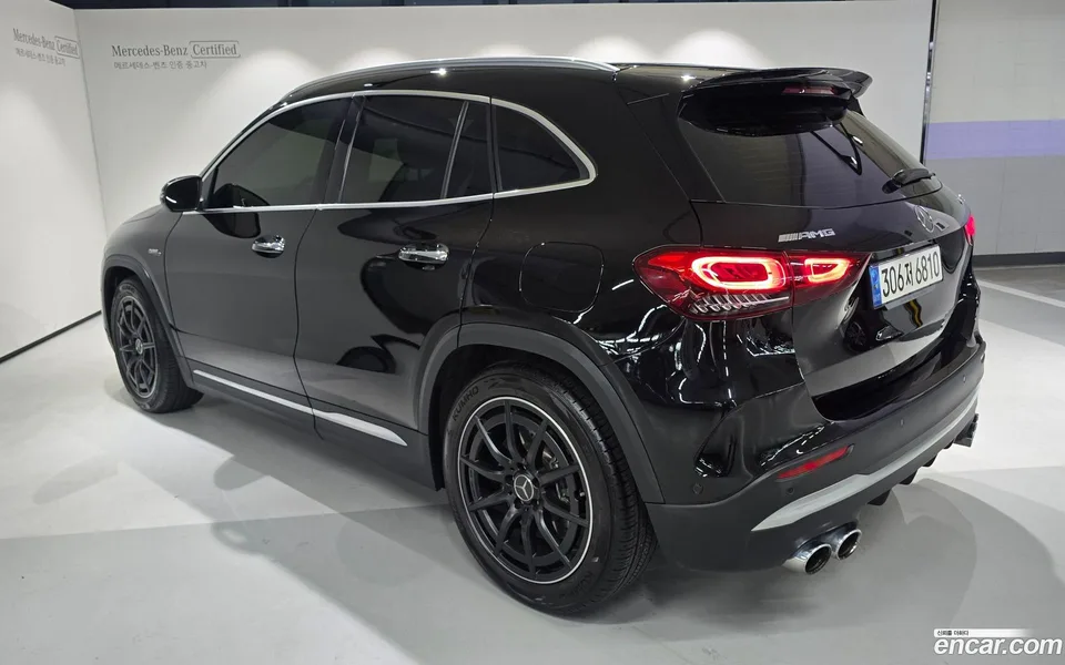 Mercedes-Benz GLA-Class GLA45 AMG 4MATIC+ 2023 — миниатюра 3