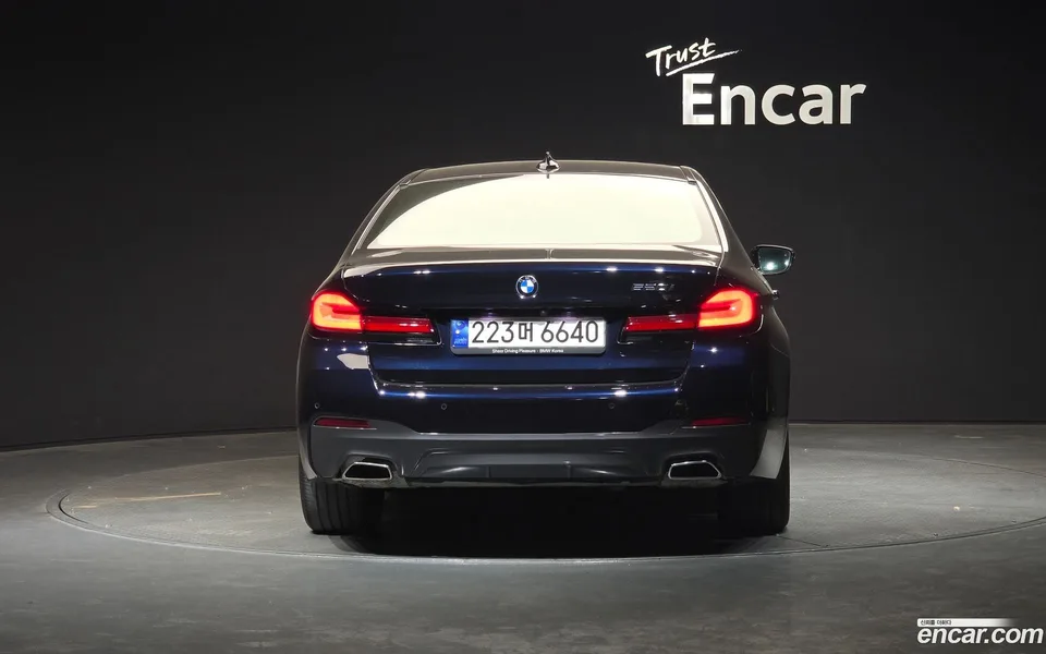 BMW 5 Series 520i M 2022 — миниатюра 4