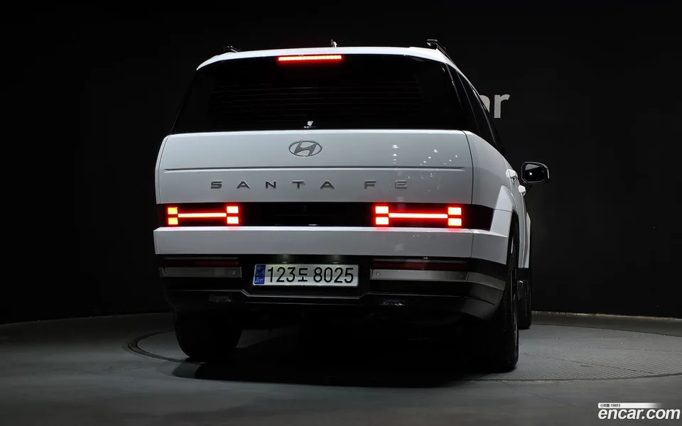 Hyundai SantaFe HEV 1.6 2WD 2023 — миниатюра 4