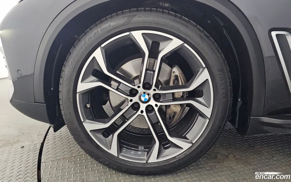 BMW X5 xDrive 30d xLine 2022 — миниатюра 2