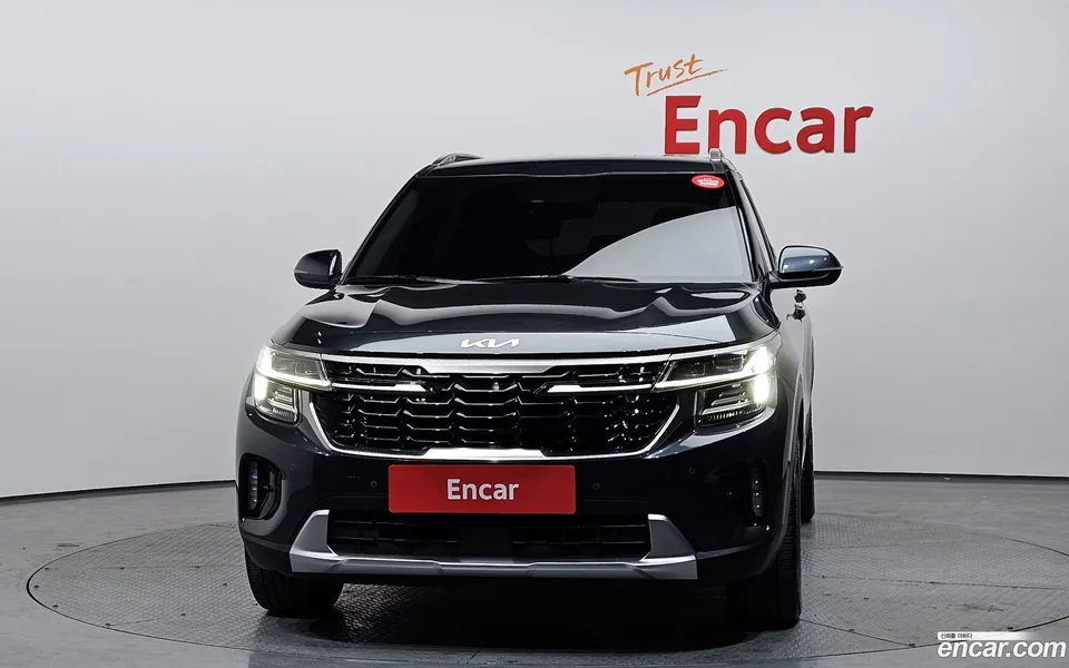 Kia Seltos 1.6 4WD 2023 — миниатюра 3