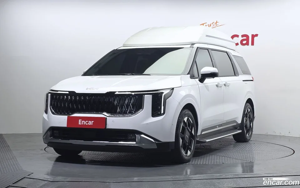 Kia Carnival HEV 9 2024 — фото 1, купить с доставкой в Москву