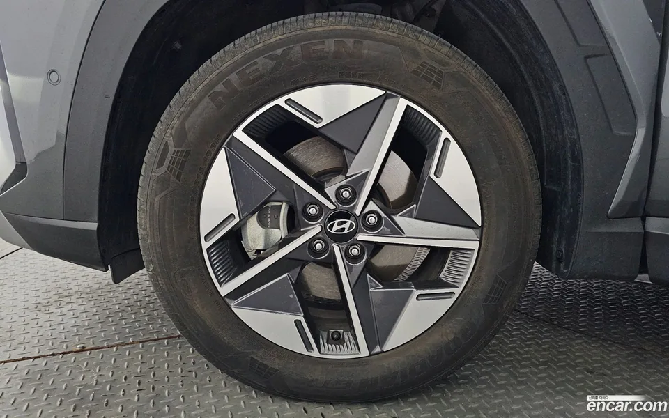 Hyundai Tucson NX4 1.6 2WD 2024 — миниатюра 2