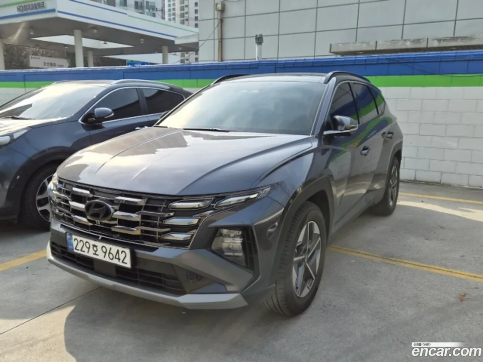 Hyundai Tucson NX4 1.6 4WD 2025 — фото 1, купить с доставкой в Москву