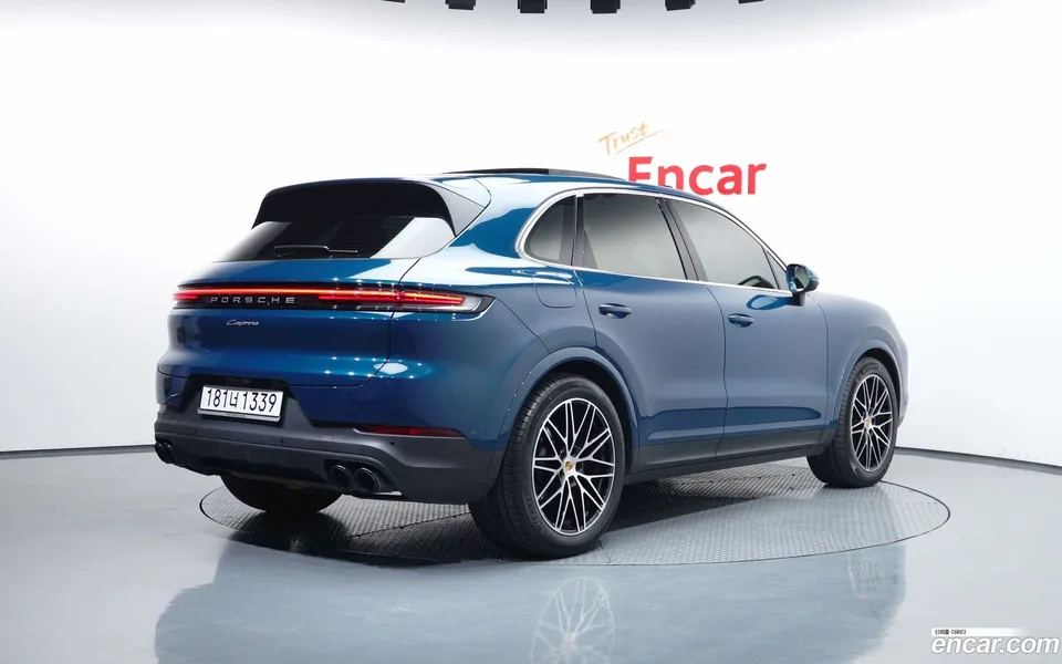 Porsche Cayenne 3.0 2023 — миниатюра 2