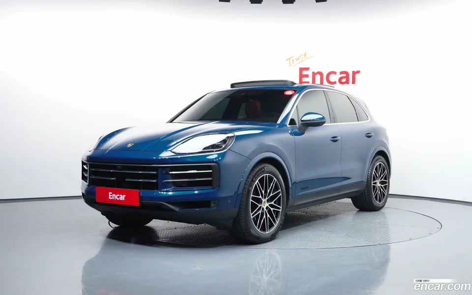 Porsche Cayenne 3.0 2023 — фото 1, купить с доставкой в Москву
