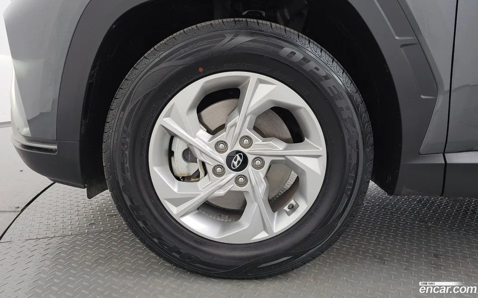 Hyundai Tucson 1.6 2WD 2022 — миниатюра 2