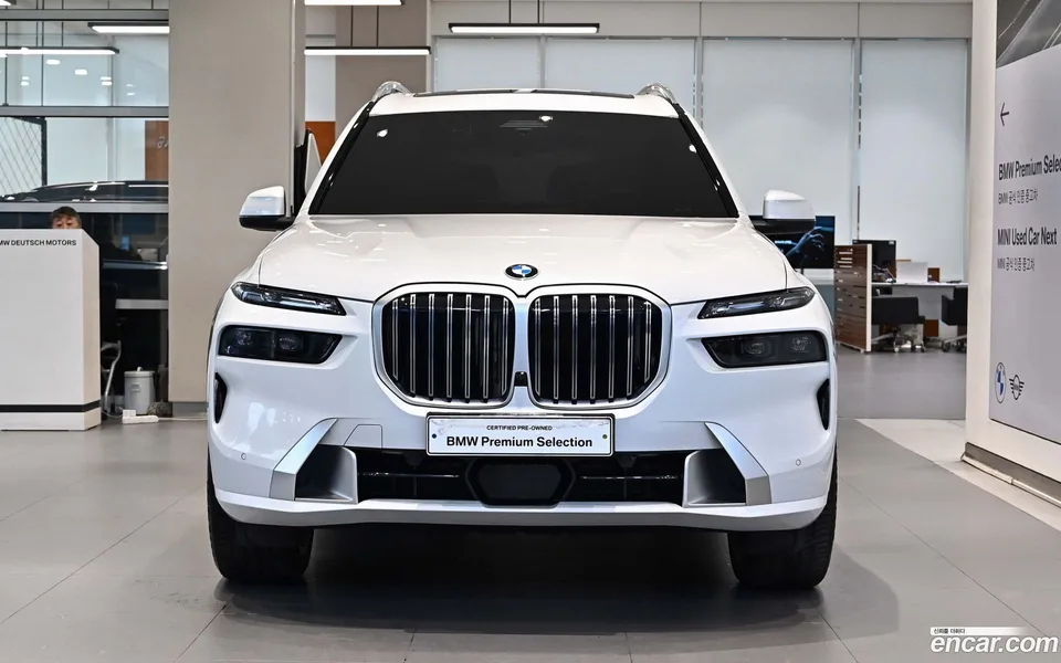 BMW X7 xDrive 40i 6 2025 — миниатюра 3