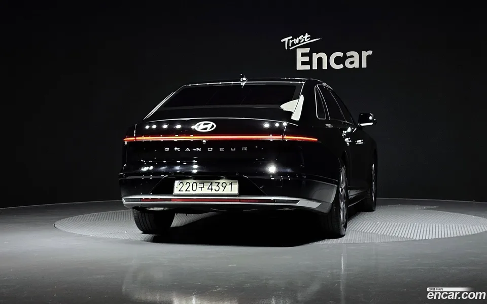 Hyundai Grandeur Hybrid 2023 — миниатюра 4