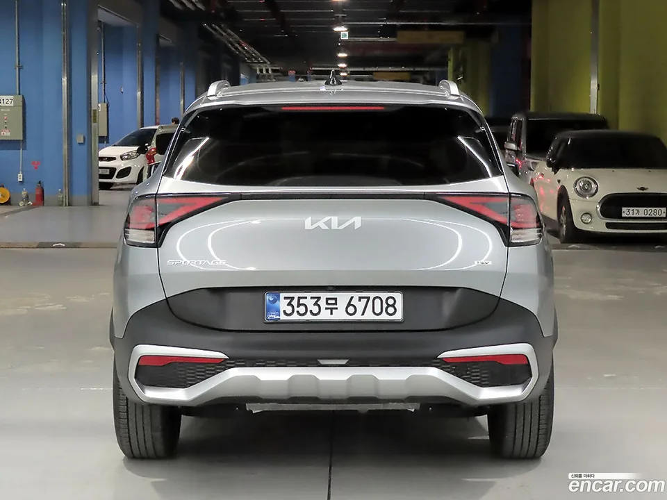 Kia Sportage Hybrid 4WD 2023 — миниатюра 3