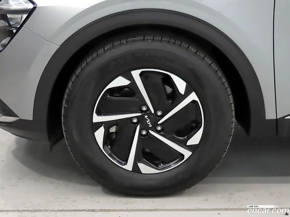 Kia Sportage Hybrid 4WD 2023 — миниатюра 5