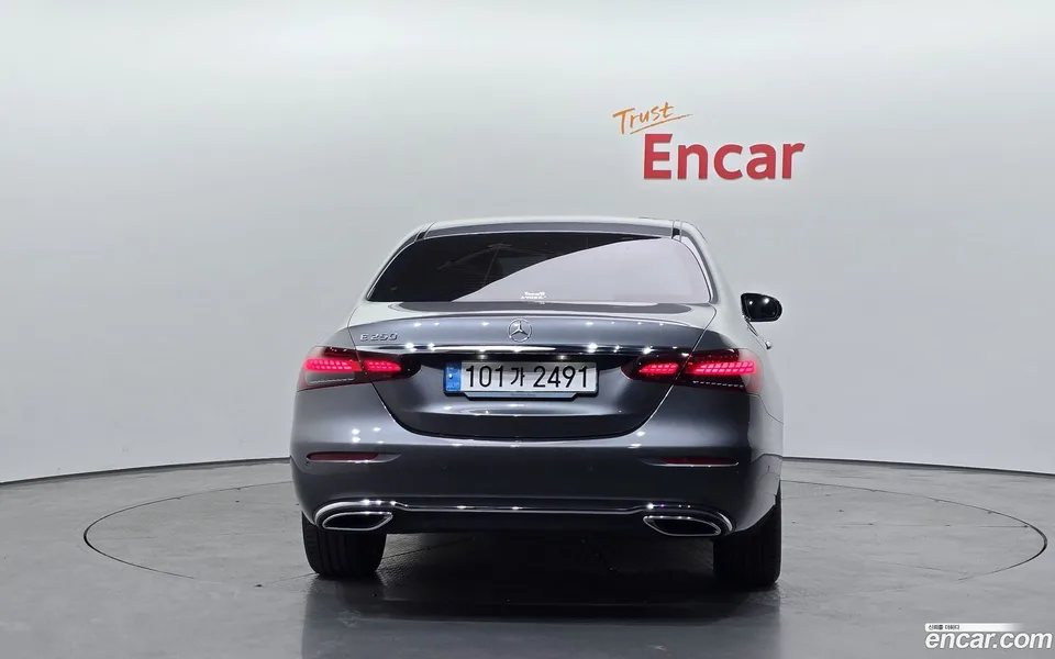 Mercedes-Benz E-Class E250 2023 — миниатюра 4