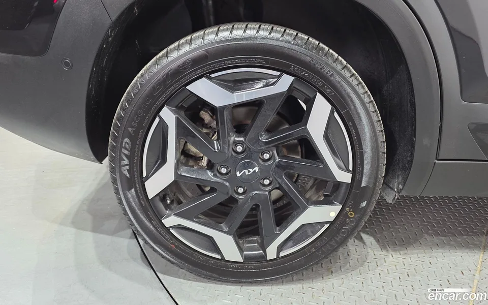 Kia Seltos 1.6 2WD 2024 — миниатюра 2