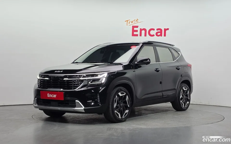 Kia Seltos 1.6 2WD 2024 — фото 1, купить с доставкой в Москву