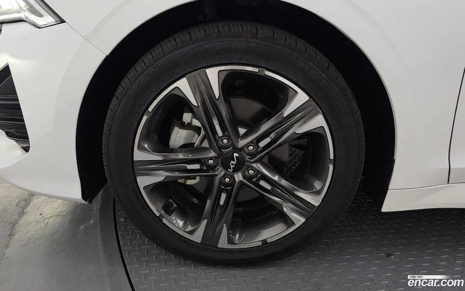 Kia K5 2.0 2023 — миниатюра 2