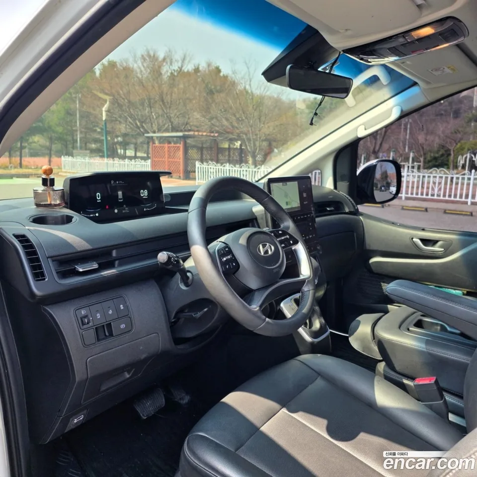 Hyundai Staria 11 2024 — миниатюра 2