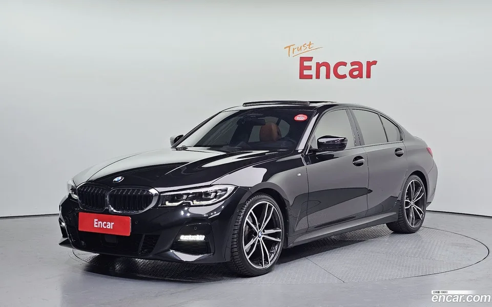 BMW 3 Series 320i M 2022 — фото 1, купить с доставкой в Москву