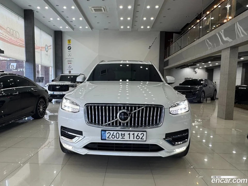 Volvo XC90 B6 2022 — миниатюра 3