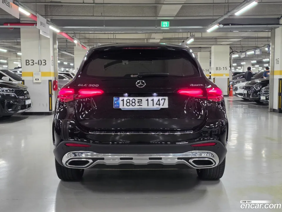 Mercedes-Benz GLC-Class GLC300 4MATIC AMG Line 2024 — миниатюра 2