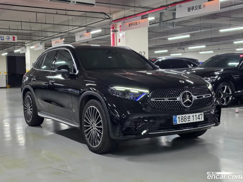 Mercedes-Benz GLC-Class GLC300 4MATIC AMG Line 2024 — миниатюра 3
