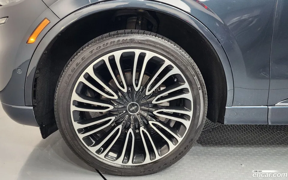 Lincoln Aviator 3.0 AWD 2022 — миниатюра 5