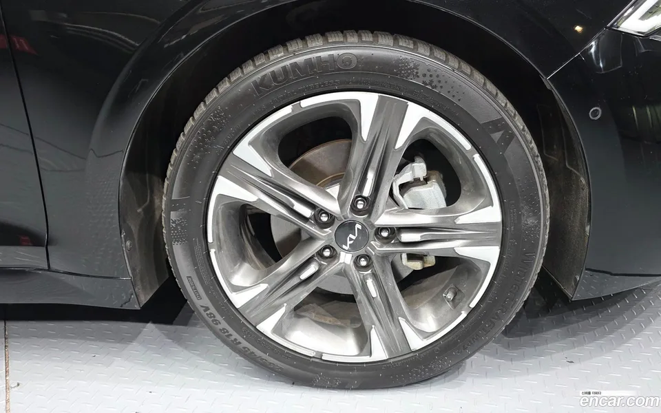 Kia K5 Hybrid 2023 — миниатюра 2