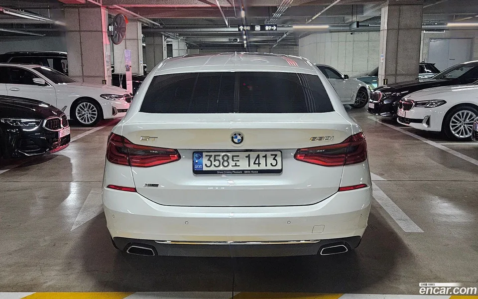 BMW 6 Series GT 630i xDrive 2023 — миниатюра 4