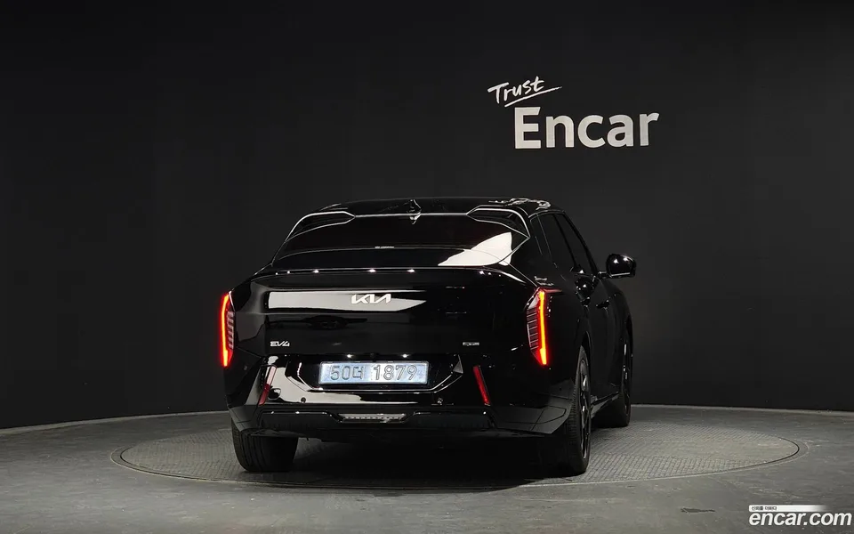 Kia EV4 2WD 2025 — миниатюра 4