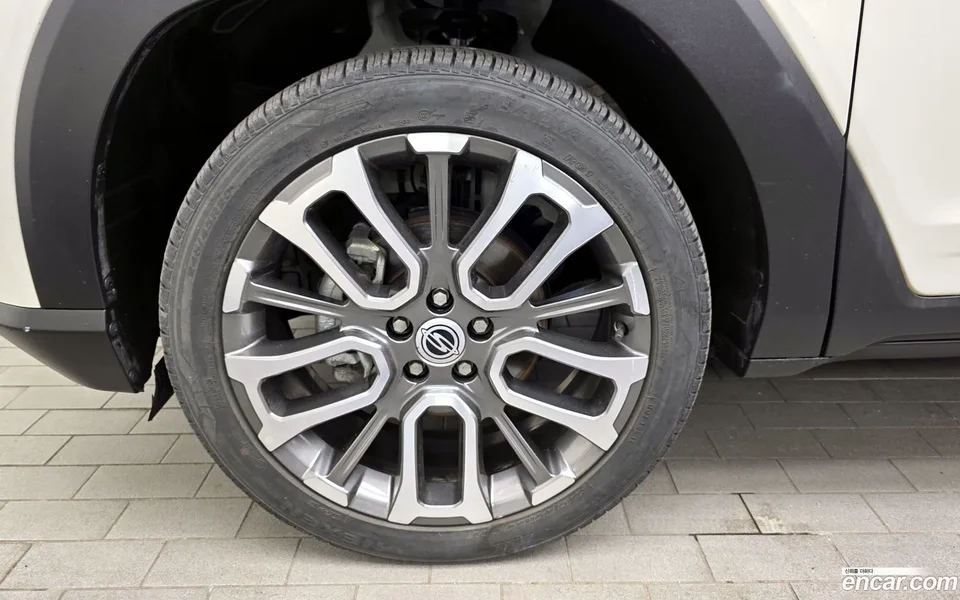 KG Mobility Torres 1.5 2WD 2023 — миниатюра 5
