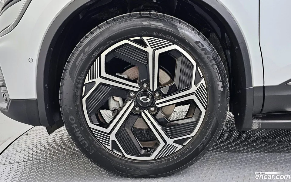 Renault Samsung QM6 2.0 GDe 2WD 2023 — миниатюра 5