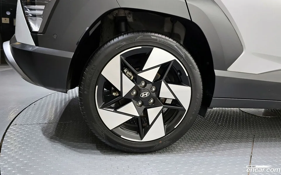 Hyundai Kona 1.6 2WD 2023 — миниатюра 5