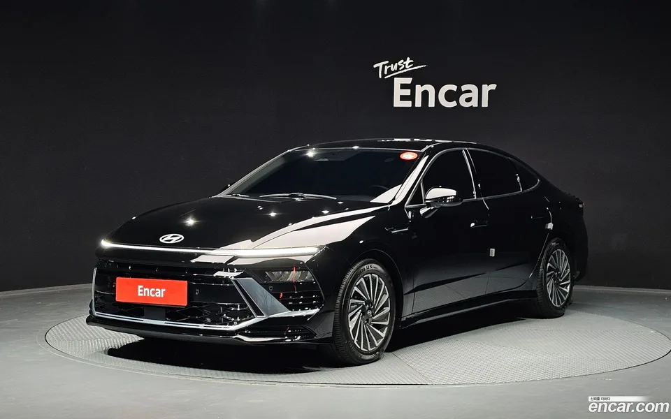 Hyundai Sonata The Edge Hybrid 2024 — фото 1, купить с доставкой в Москву